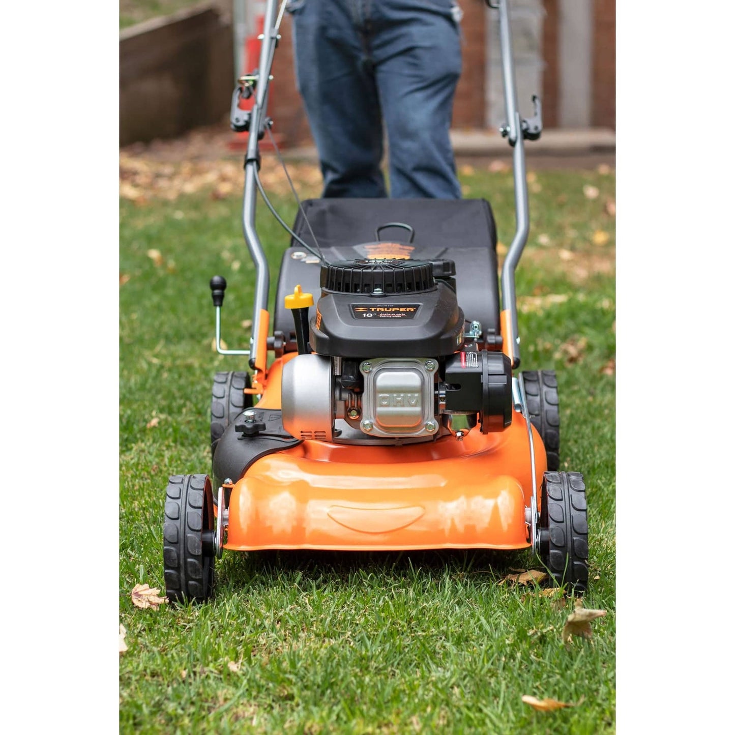 Podadora con motor a gasolina de 4 HP, 18" de corte, Trupe